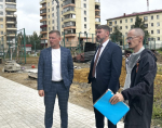 У строителей летом сезон должен быть жарким